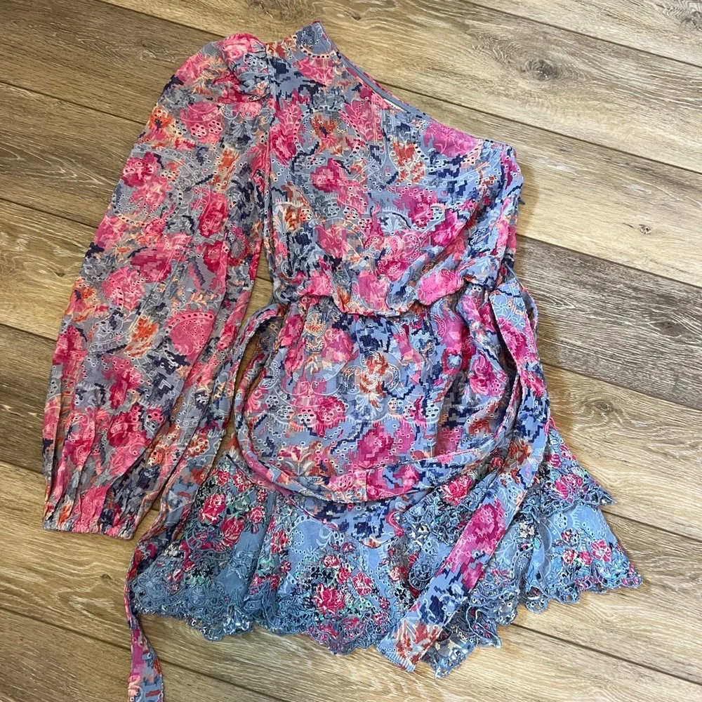 HEMANT & NANDITA Vibrant Pink and Blue One-Shoulder Mini Dress - Picture 5 of 12